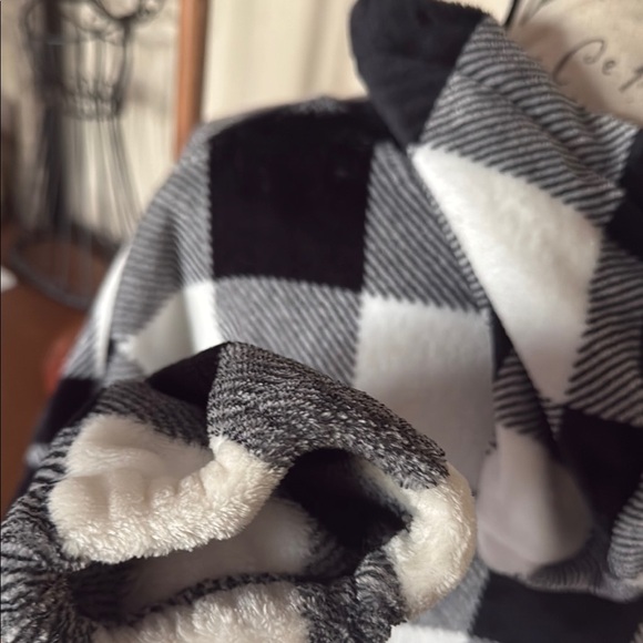 Black and White Plaid Gingham Half Button Drop Shoulder Hoodie Sweater - Picture 5 of 7